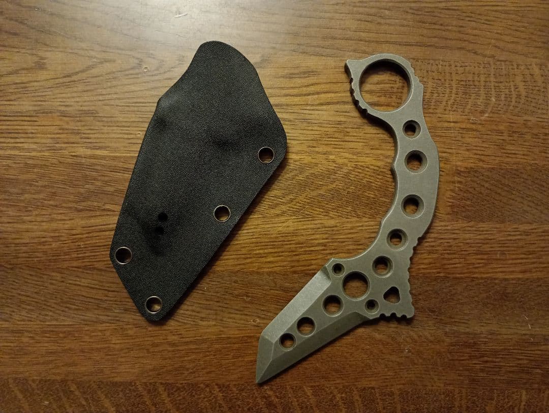 ダミーナイフ　タントーカランビット　両刃風装飾ベベル