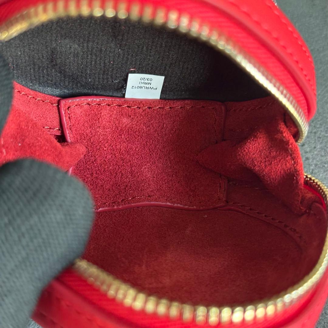 新品未使用✨ Kate Spade Strawberry Coin Purse