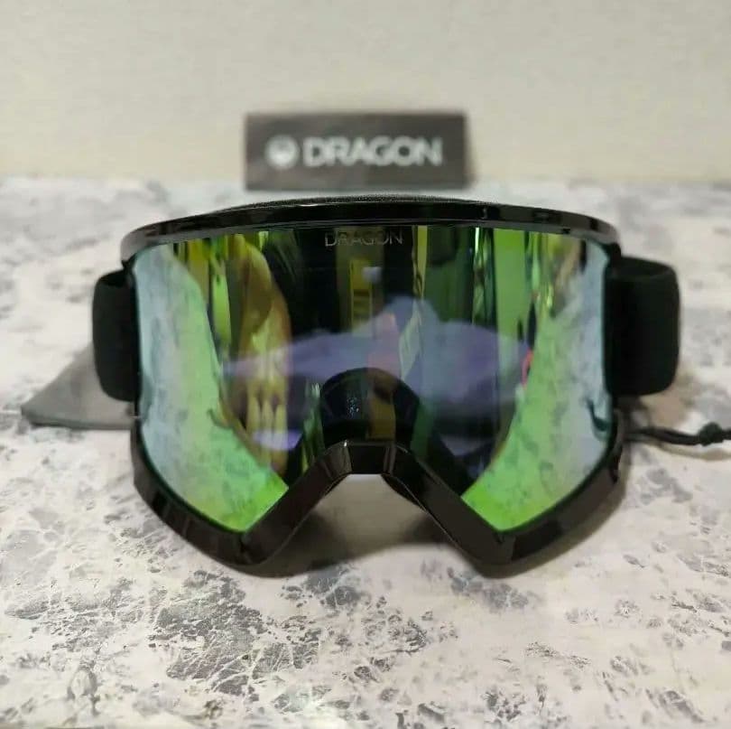 美品✨Dragon■スノボー/スキー/ゴーグル/収納袋付き