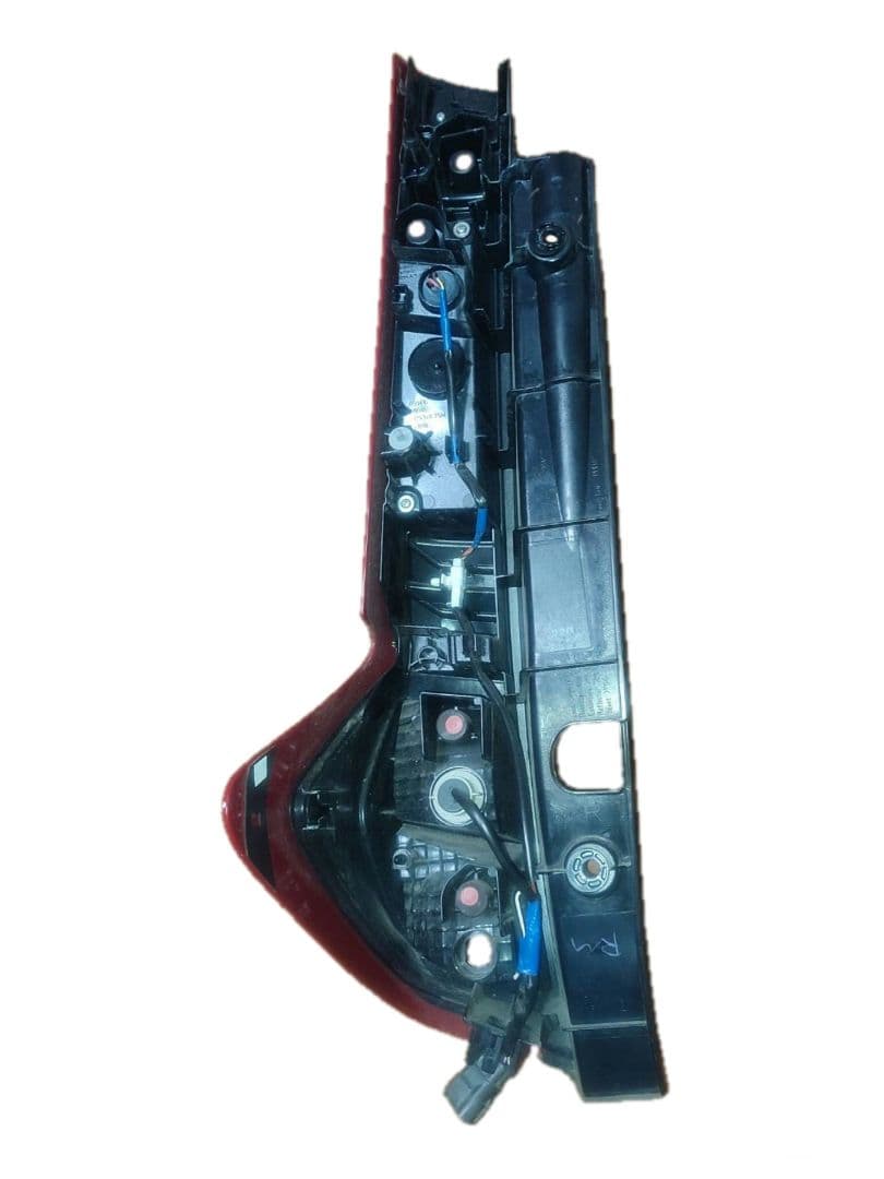 トヨタ ルーミー(M900A型)用 純正テールランプ 左右セット