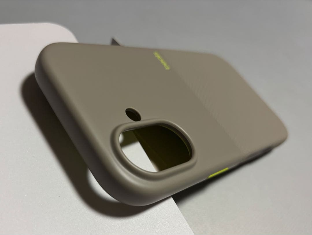 beats iPhone用ケース グレー