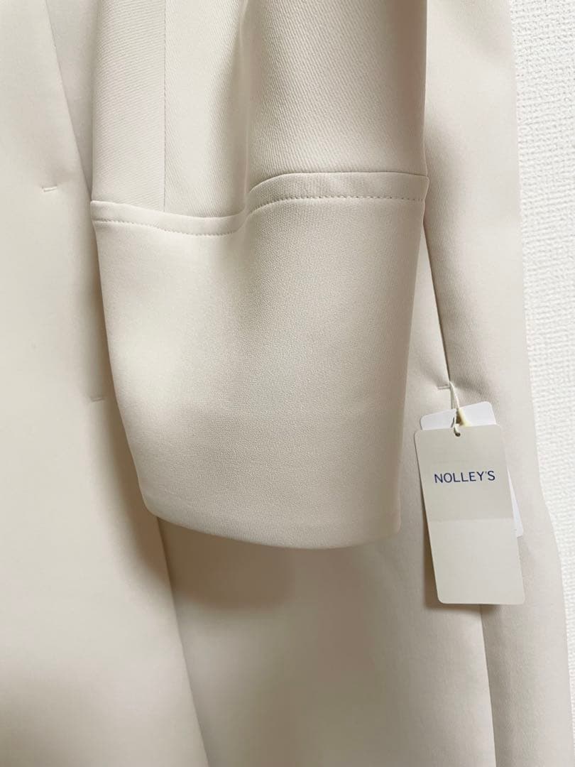 【新品】ノーリーズ 軽量 トリプルクロス サテン切替 ノーカラーコート 着映え白