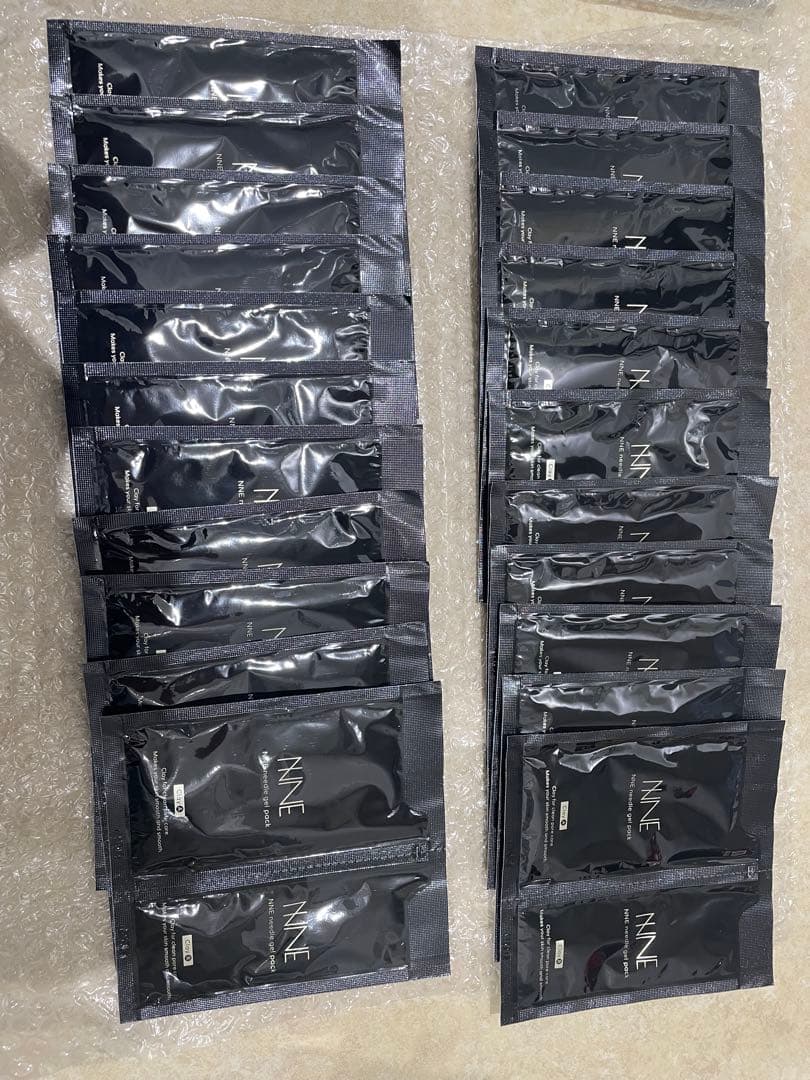 毛穴パック 緑・黒 複数パック スプーン付き