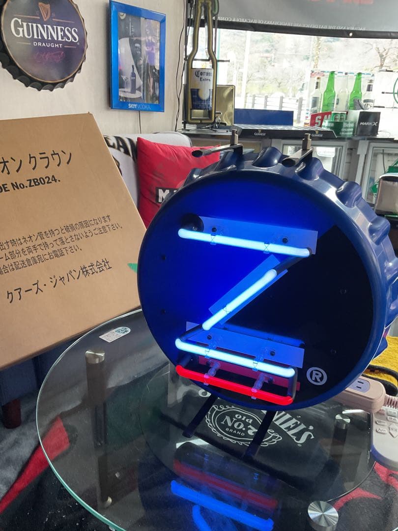 ⭕️ZIMA ジーマ　ネオン　クラウン王冠　新品　未使用