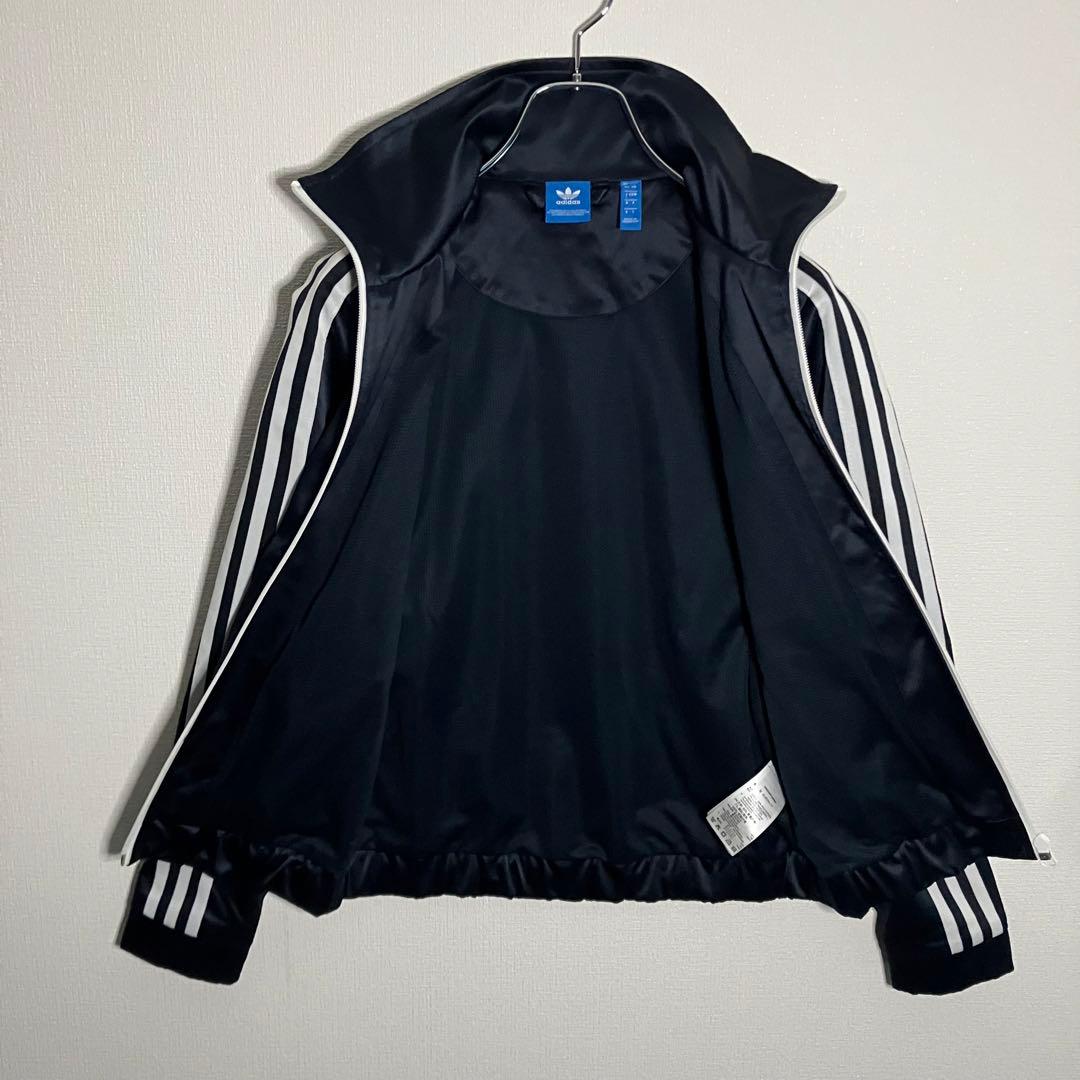 【未使用 adidas トラックジャケット トレフォイル 白 黒】