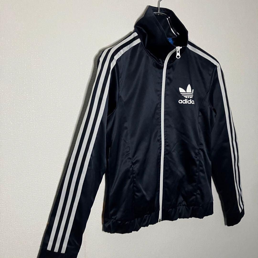 【未使用 adidas トラックジャケット トレフォイル 白 黒】