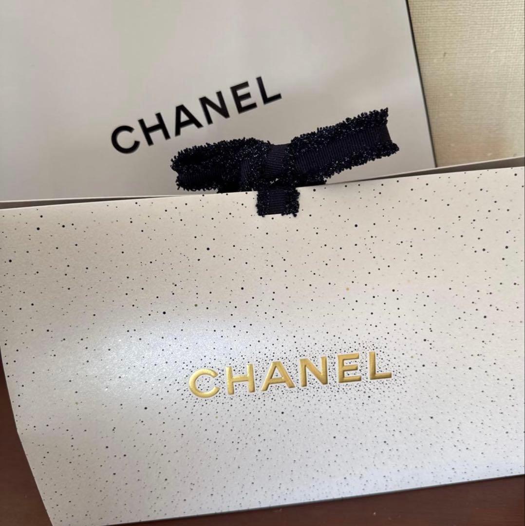 CHANELホリデー限定セット リップアンドネイルケアセット