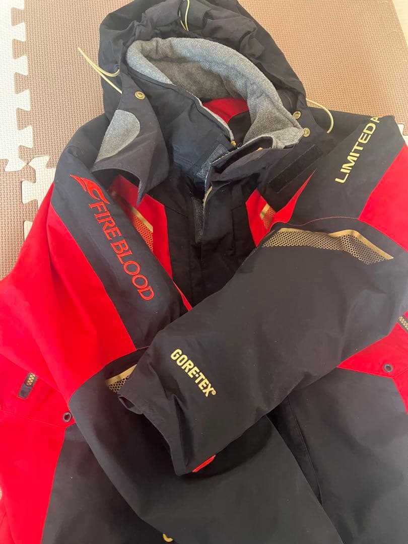 シマノ GORE-TEX レインウェア RB-111L サイズM （難アリ）