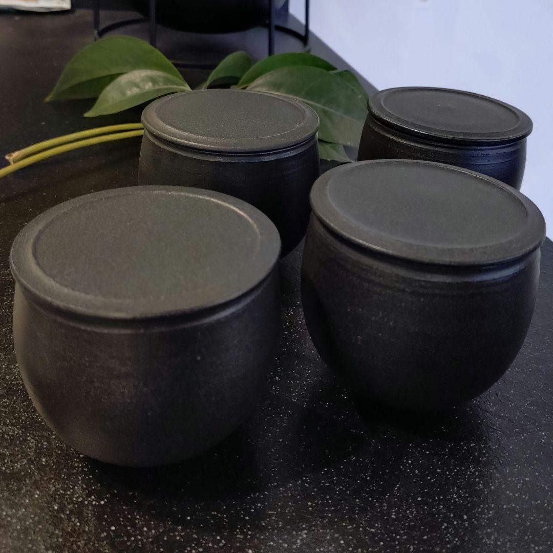 小野俊さん 蓋物 丸型 S 黒鉄釉 4個セット