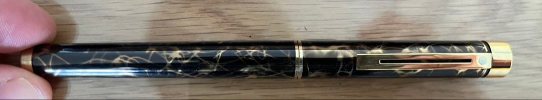 SHEAFFER 黒 万年筆 ゴールド装飾 80年代