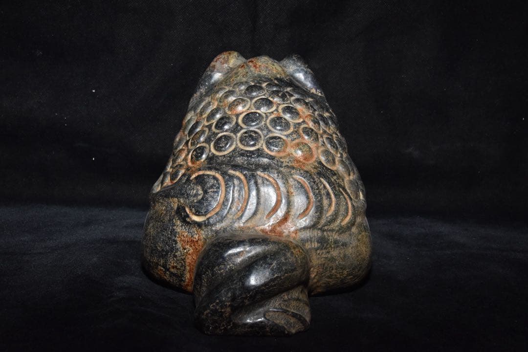 蟾蜍の彫刻　財運UP　宇宙パワー 不思議の石鉄隕石　アンティーク　約4340g