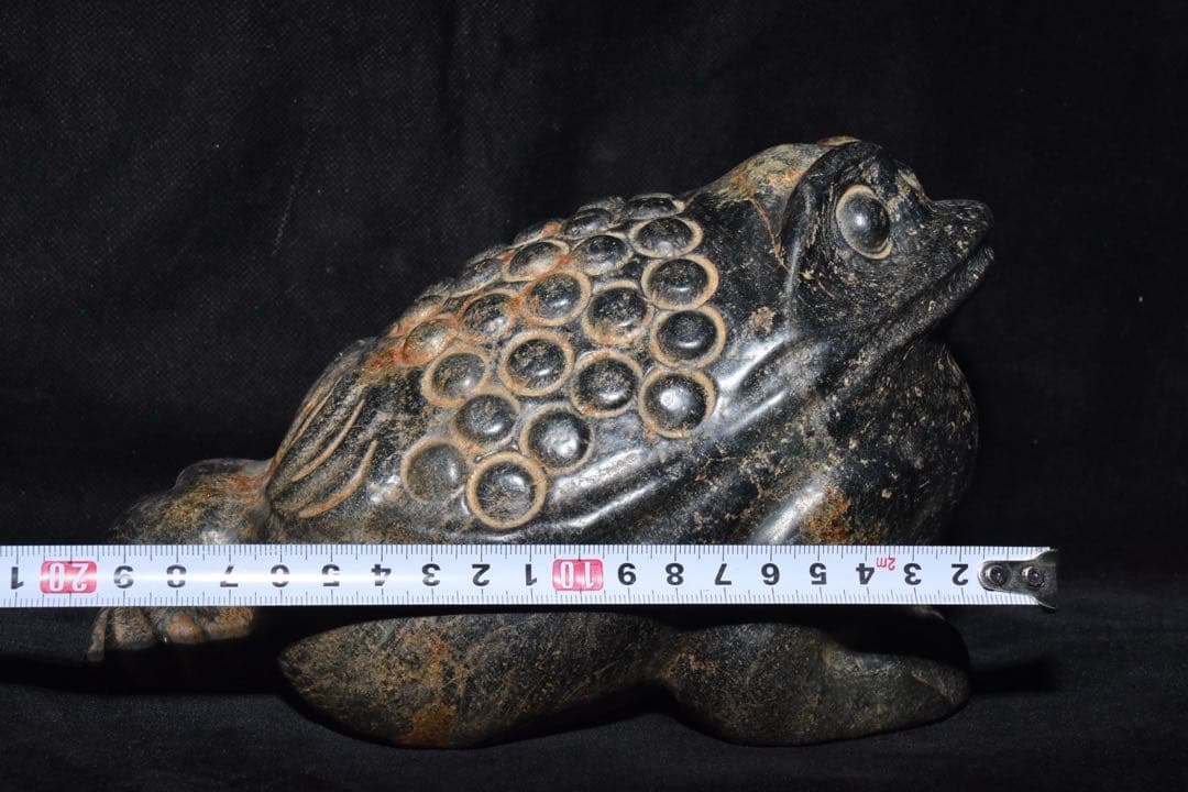 蟾蜍の彫刻　財運UP　宇宙パワー 不思議の石鉄隕石　アンティーク　約4340g