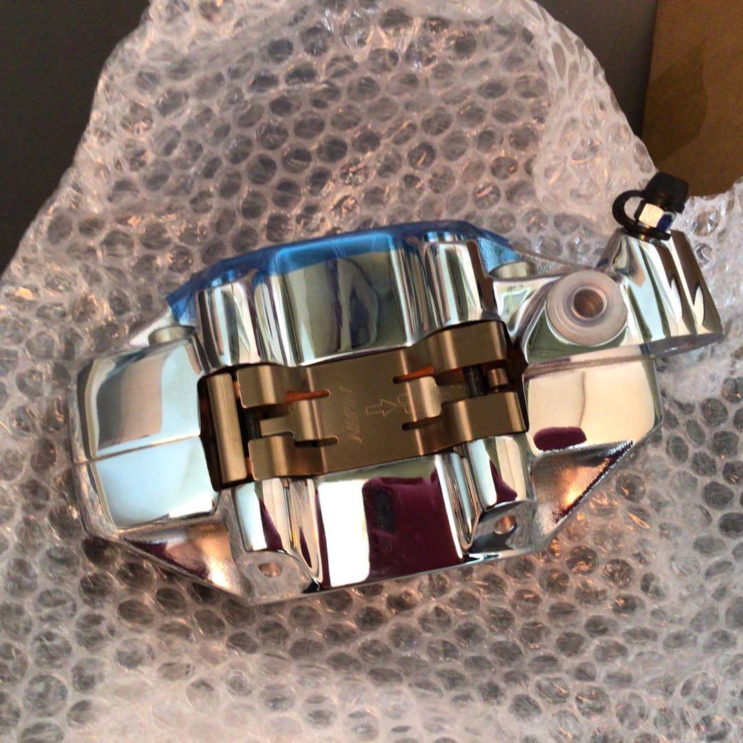 ハーレー純正　フロントキャリパーキット 2015年以降ソフテイルに適合