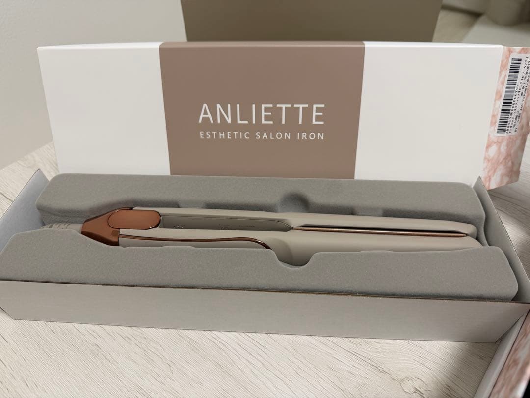 【アンリエット】ドライヤー＆ヘアアイロン