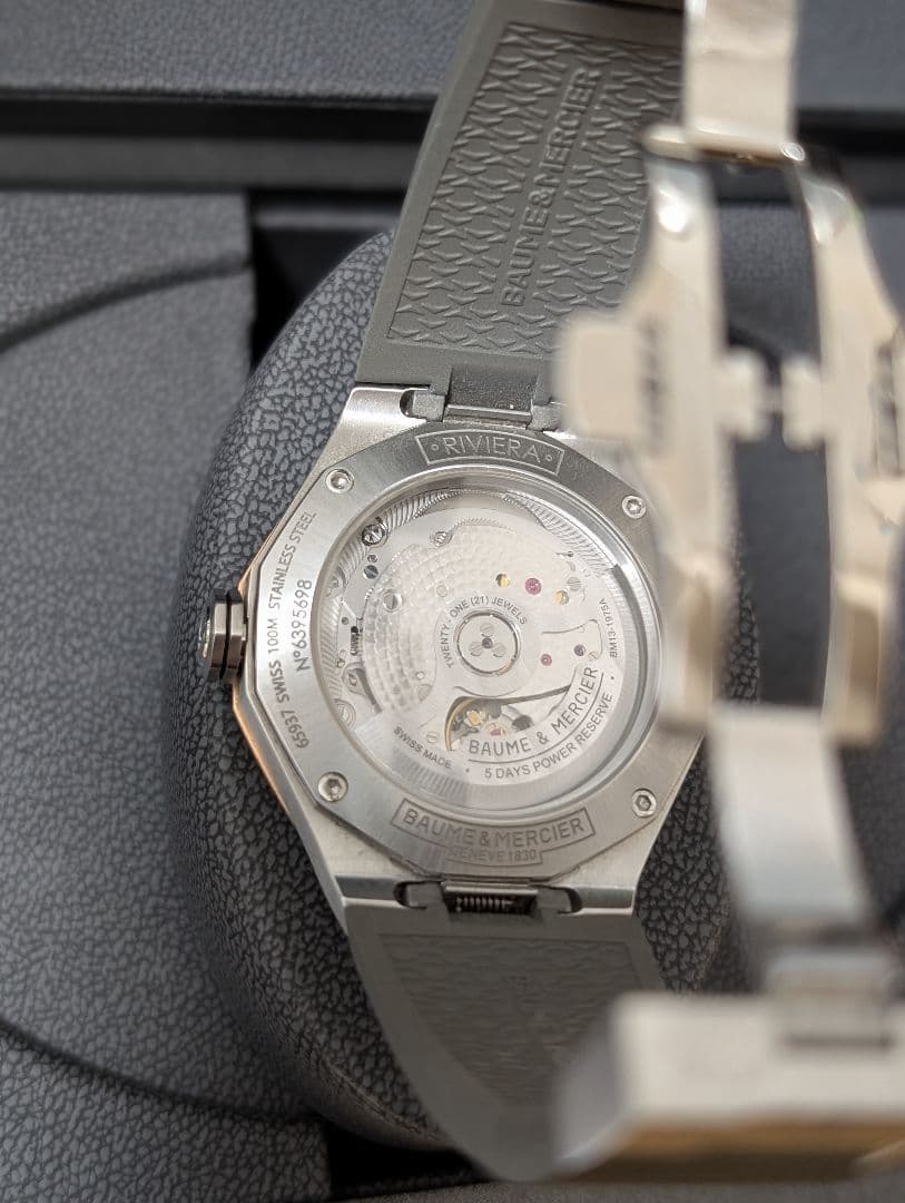 蒼井あすか　Baume & Mercier Riviera 10720