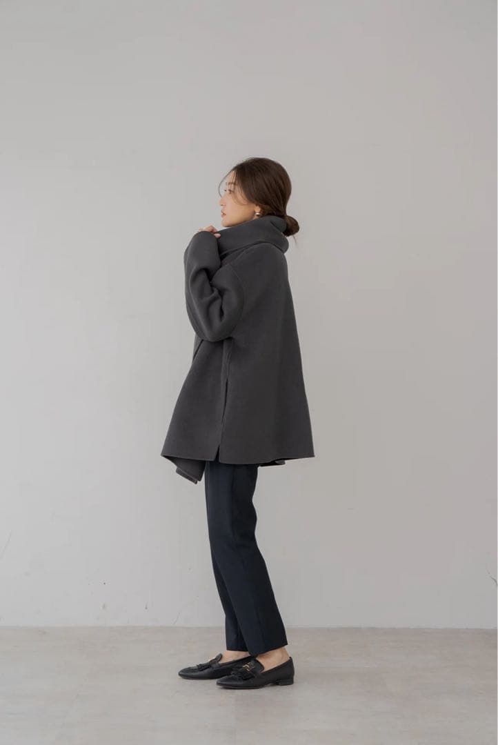 新品タグ付き　今期新作　regleam ストール付きショートコート