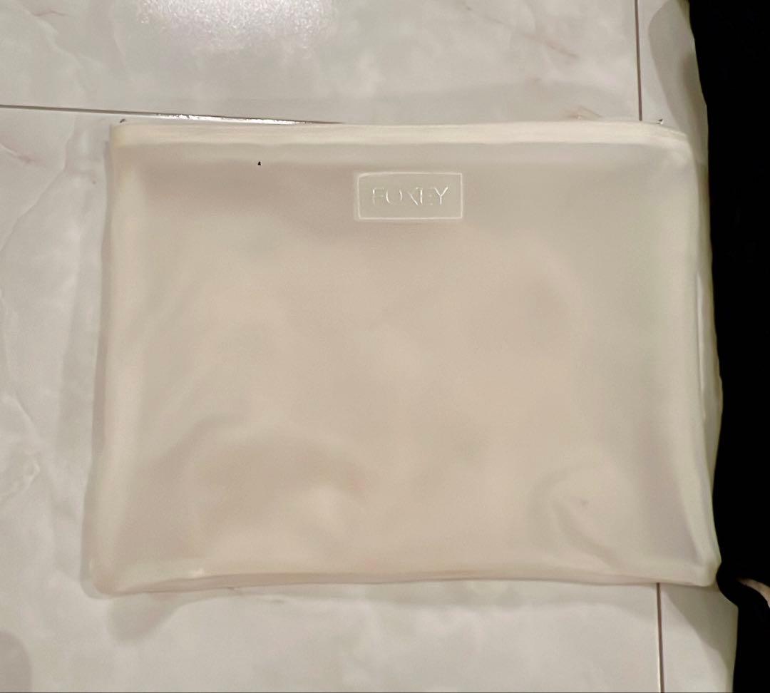 フォクシーニューヨーク ブラック　ワンピース水着