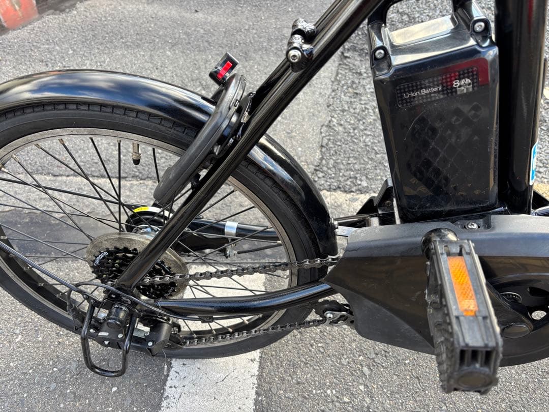 中古20㌅Panasonic電動アシスト自転車　8Ah 大阪　010番