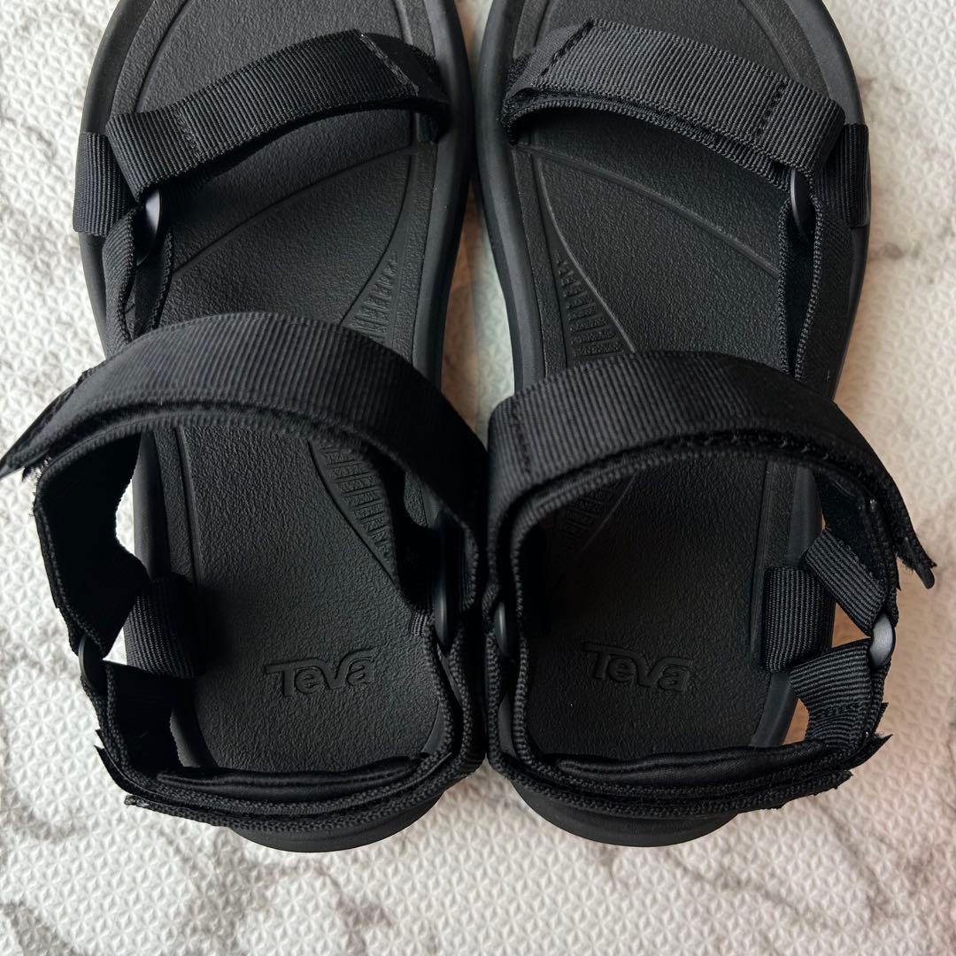 品薄の激レア品 テバ スポーツサンダル ハリケーン XLT2 TEVA