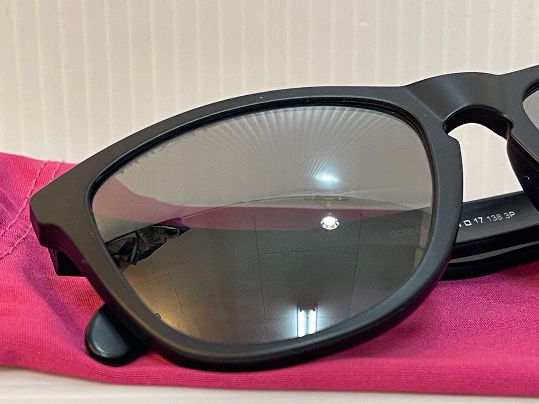 OAKLEY オークリー 009245-8754 フロッグスキン