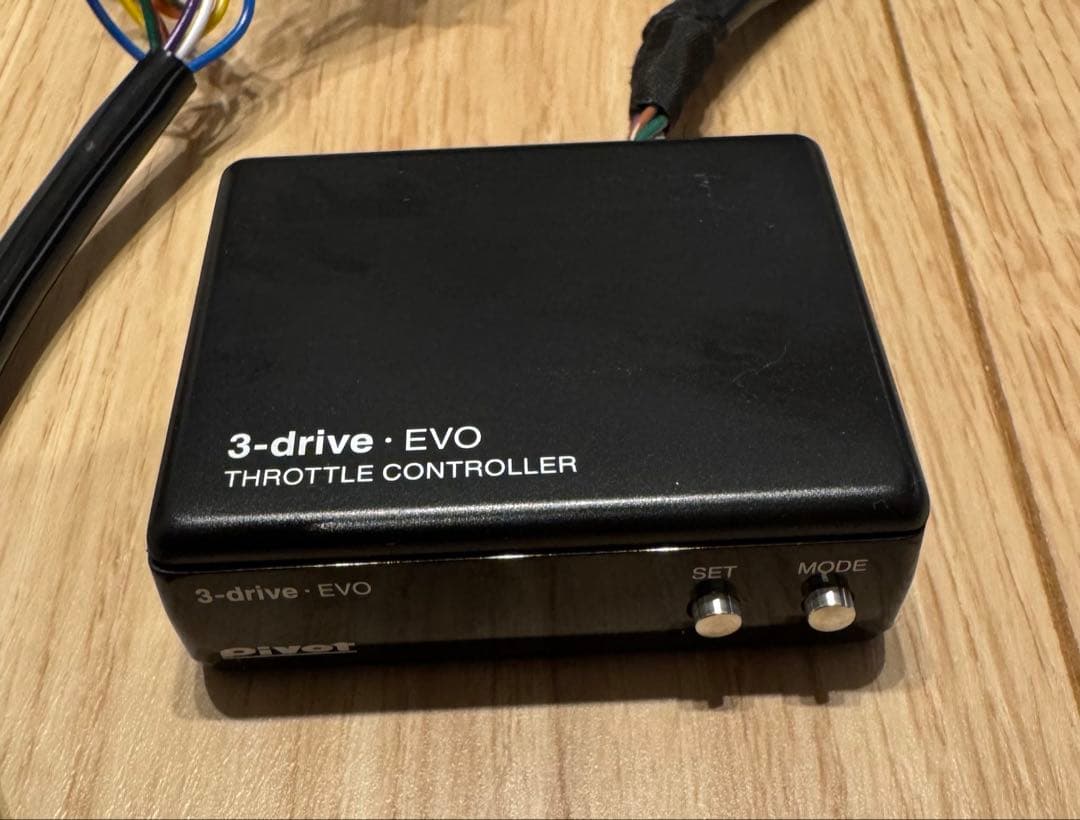 PIVOT 3-drive EVO スロットルコントローラー+ハーネス