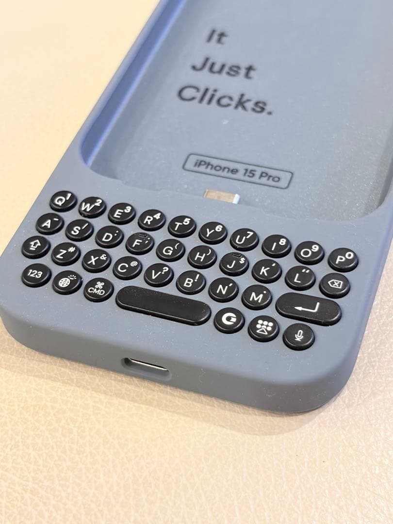 iPhoneアクセサリー Clicks Keyboard iPhone15 Pro