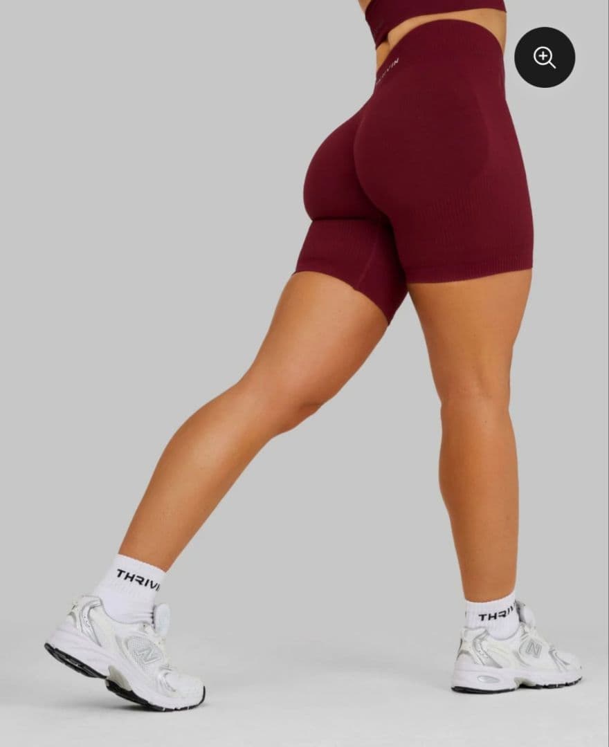 THRIVIN エレベート リブ ミッドウエスト コンターショーツ 二つセット