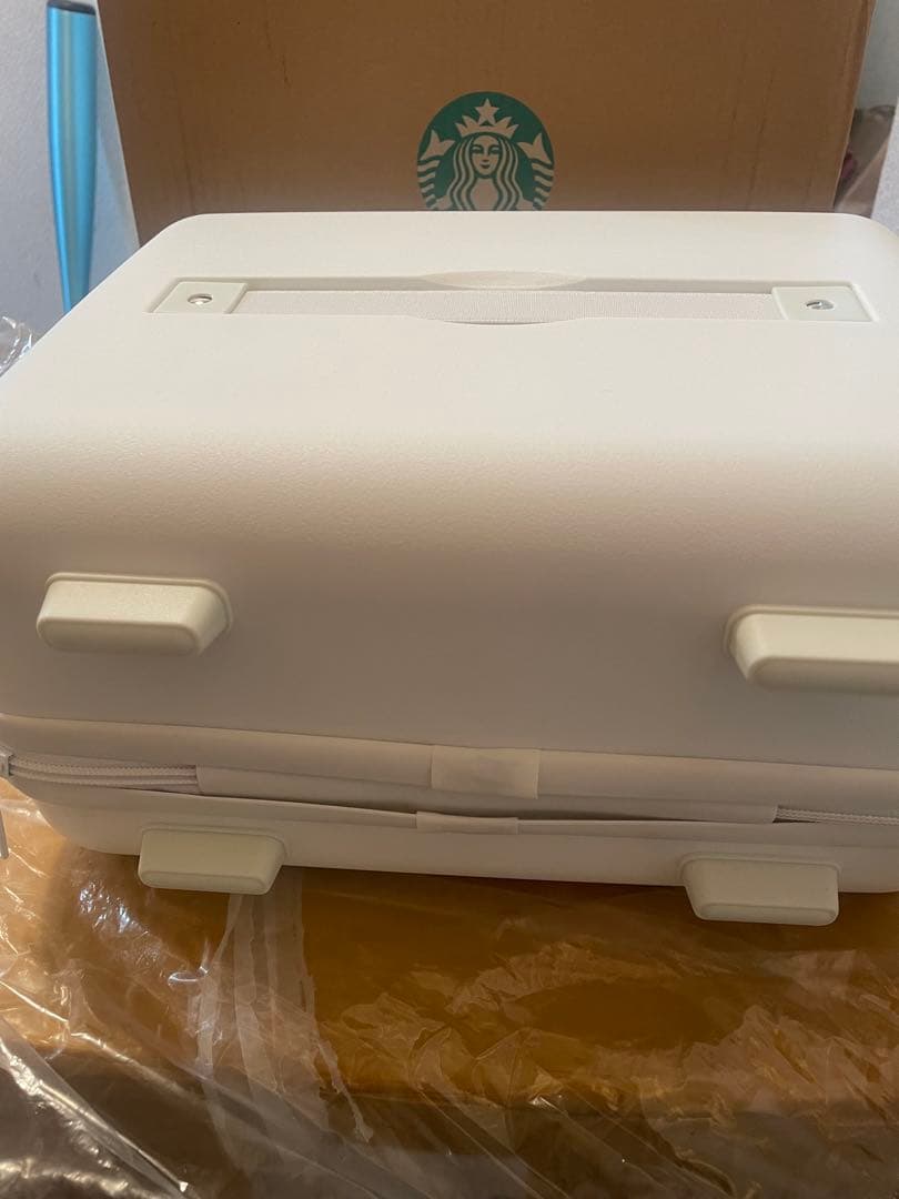 オンライン限定　中国スターバックススヌーピースーツケース　非売品　一点限り