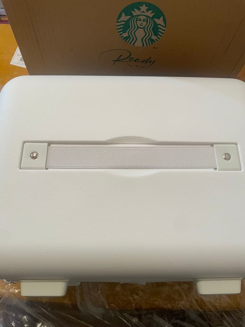 オンライン限定　中国スターバックススヌーピースーツケース　非売品　一点限り