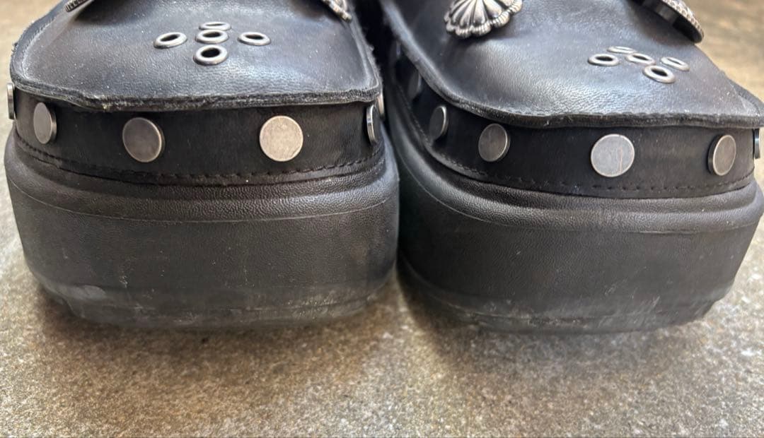 crocs Stomp Embellished Clog / クロックス