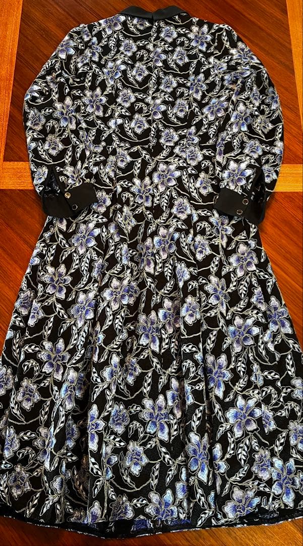 レディース：長袖刺繍ワンピース☆GRACE CONTINENTAL☆