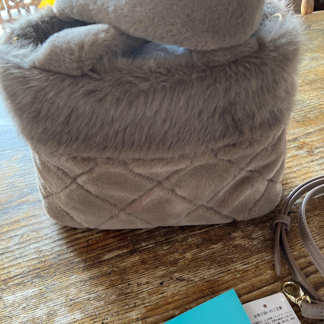 Samantha Thavasa ファーショルダーバッグ