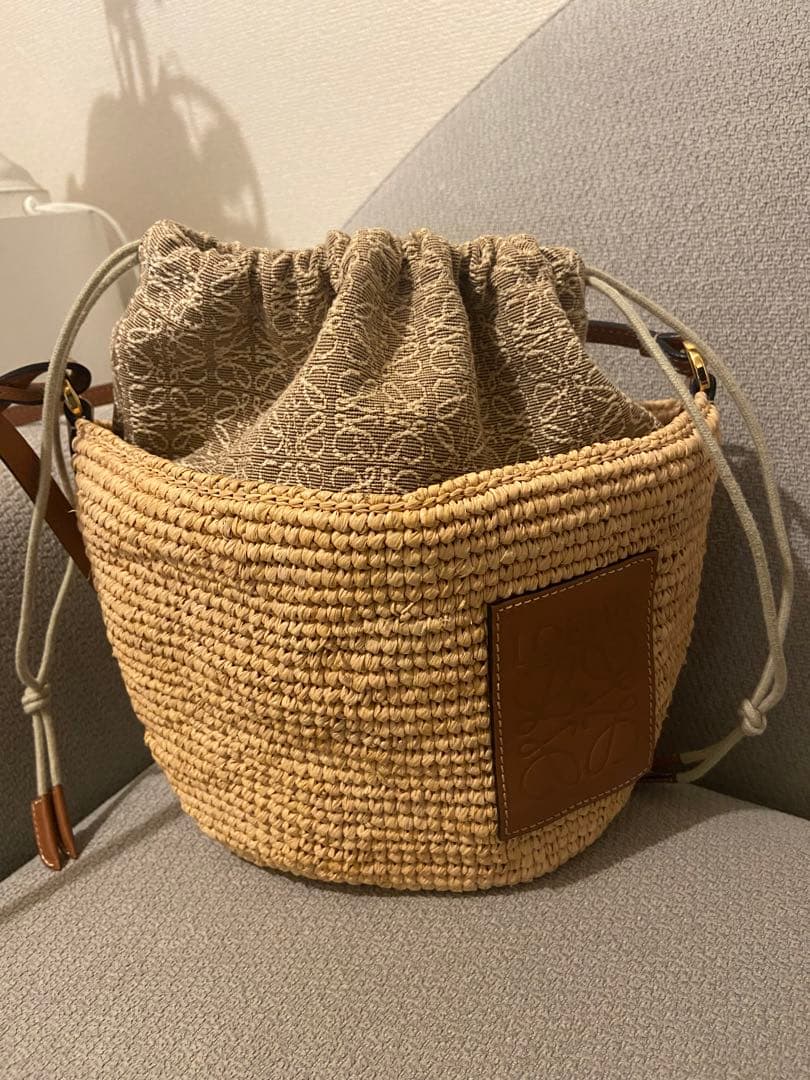 LOEWE アナグラム ポシェット バスケットバッグ