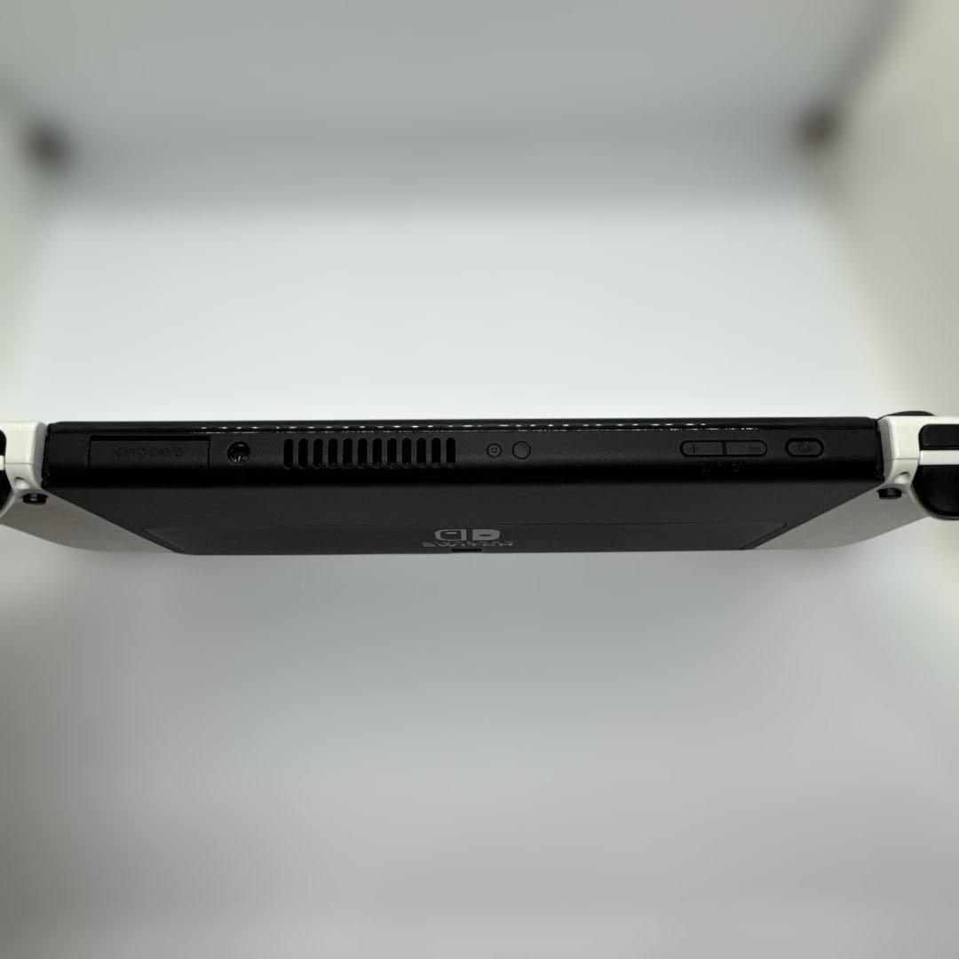 【任天堂】Nintendo Switch 有機ELモデル 本体