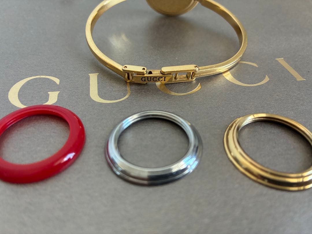 GUCCI チェンジベゼル　クォーツ腕時計 。稼働品