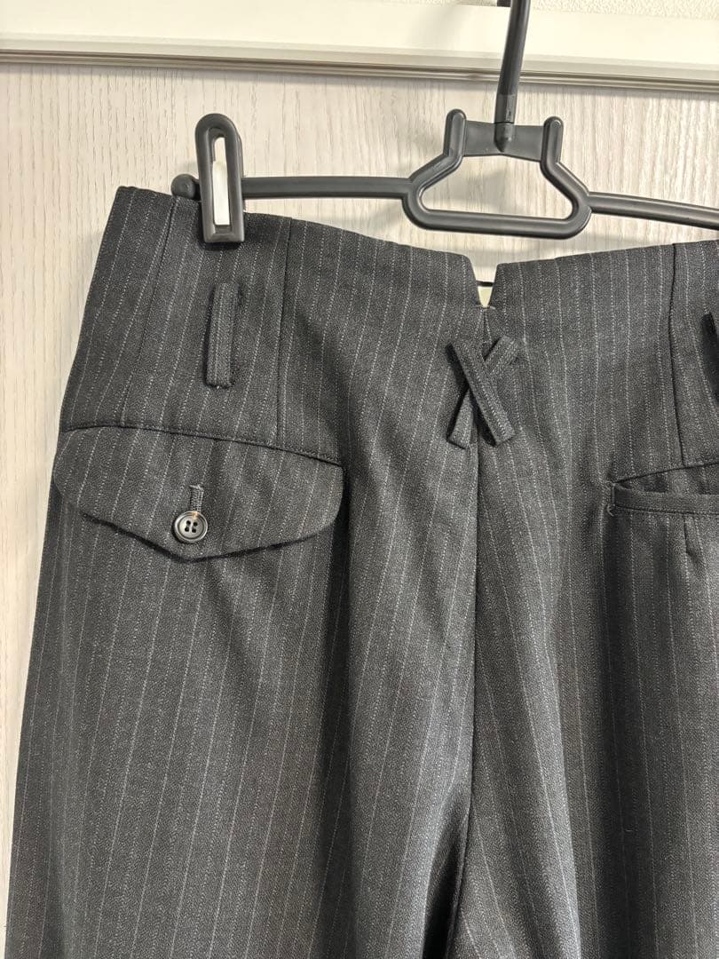 COMME des ギャルソン plus ウール ストライプ スラックス パンツ