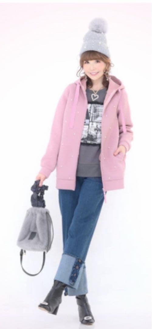 ももお2点まとめ♥️アンドラブ♥️パールビジューの華やかパーカーチュニック