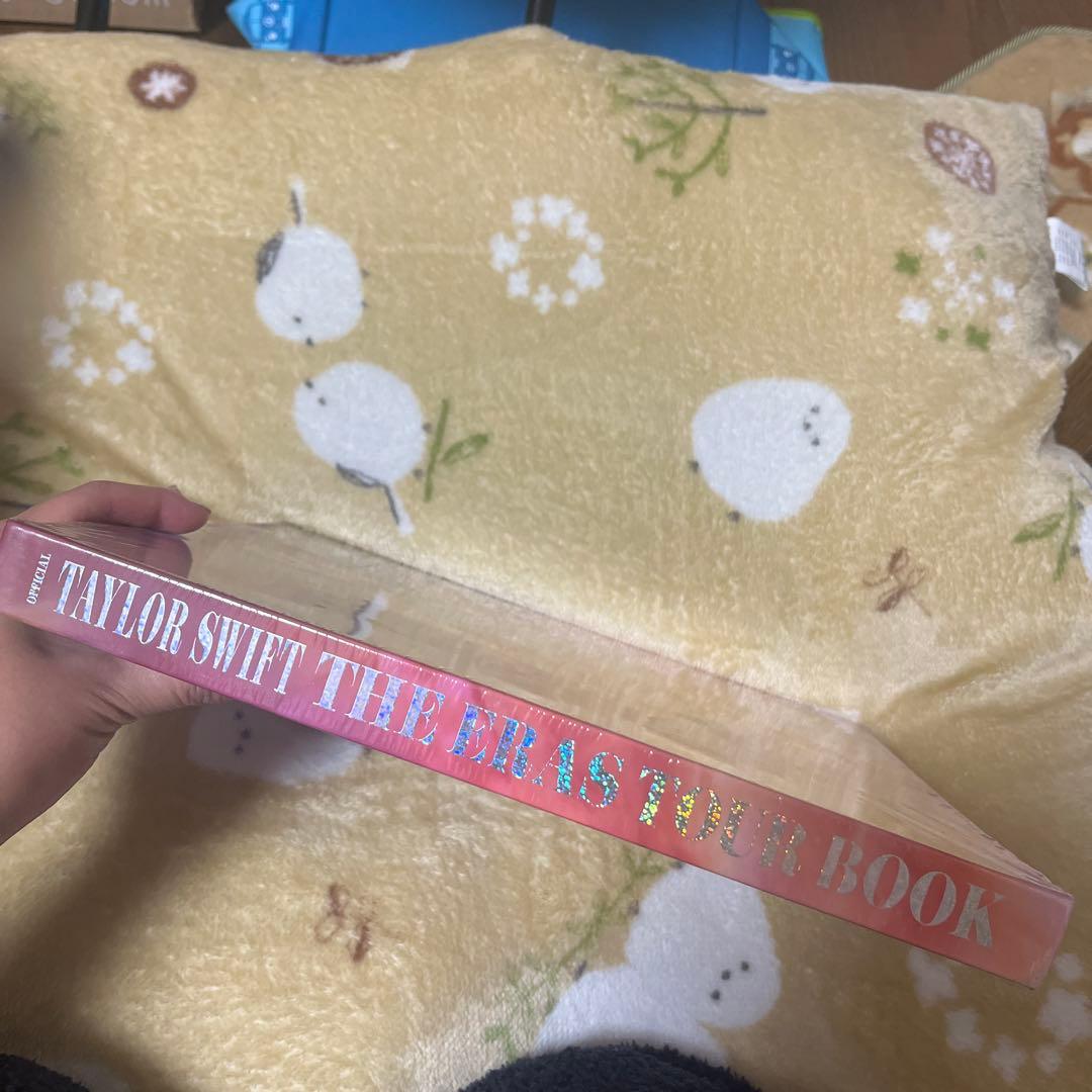 Taylor Swift THE ERAS TOURBOOK 新品シュリンク付き