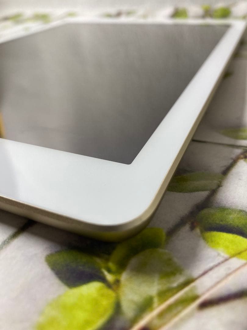 ★期間限定★ iPad 第5世代 Wi-Fiモデル ゴールド 128GB