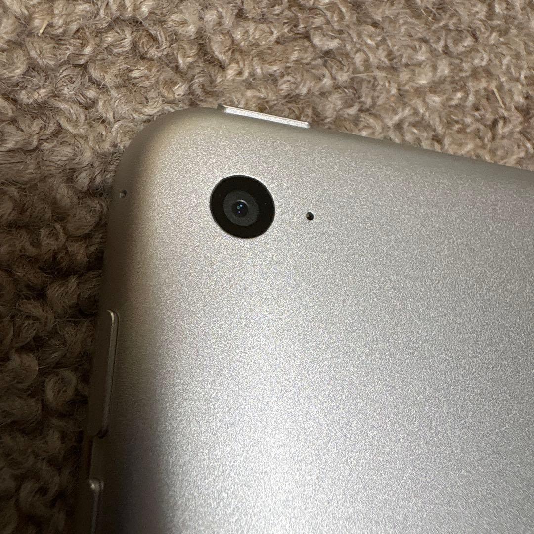 動作確認済Apple iPad Air 2 128GB Wi-Fiモデルシルバー