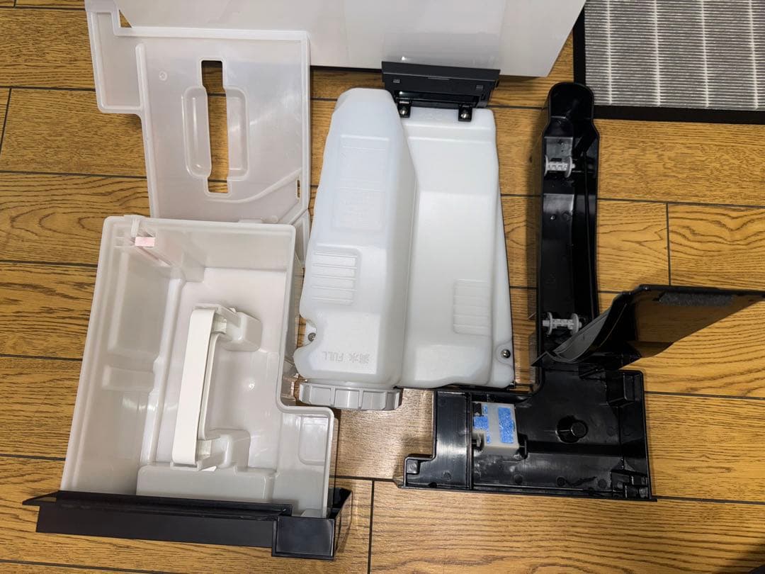 シャープ 除加湿空気清浄機 KC-HD70 プラズマクラスター 衣類乾燥除湿機