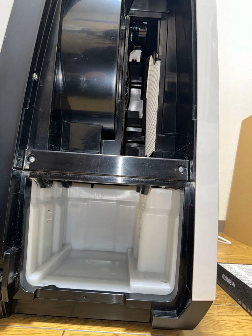 シャープ 除加湿空気清浄機 KC-HD70 プラズマクラスター 衣類乾燥除湿機