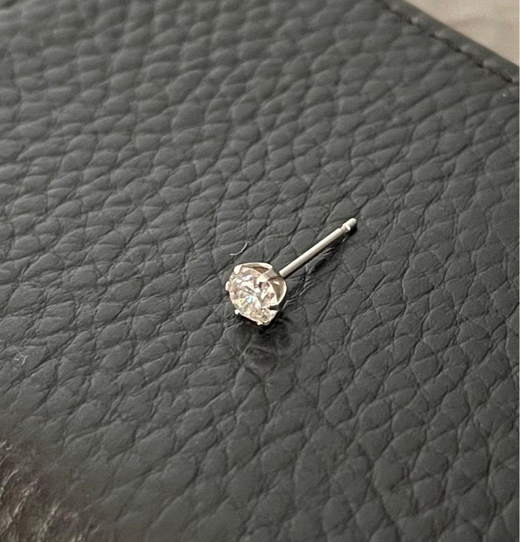 0.25ctダイヤモンド　プラチナ900ピアス
