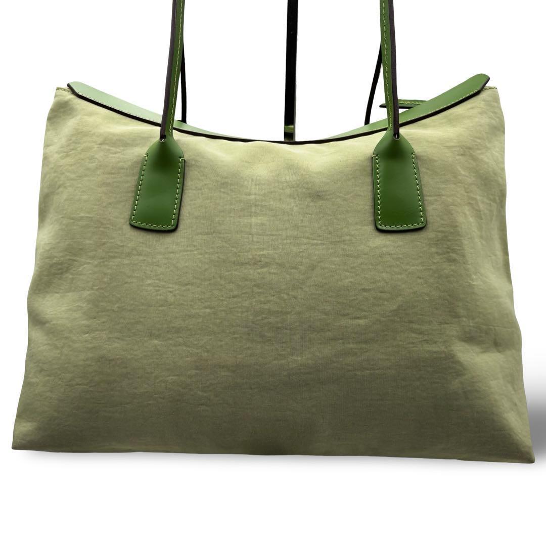 【良品】ロベルタピエリ　トートバッグ　黄緑　ナイロン　レザー　肩掛け　大容量