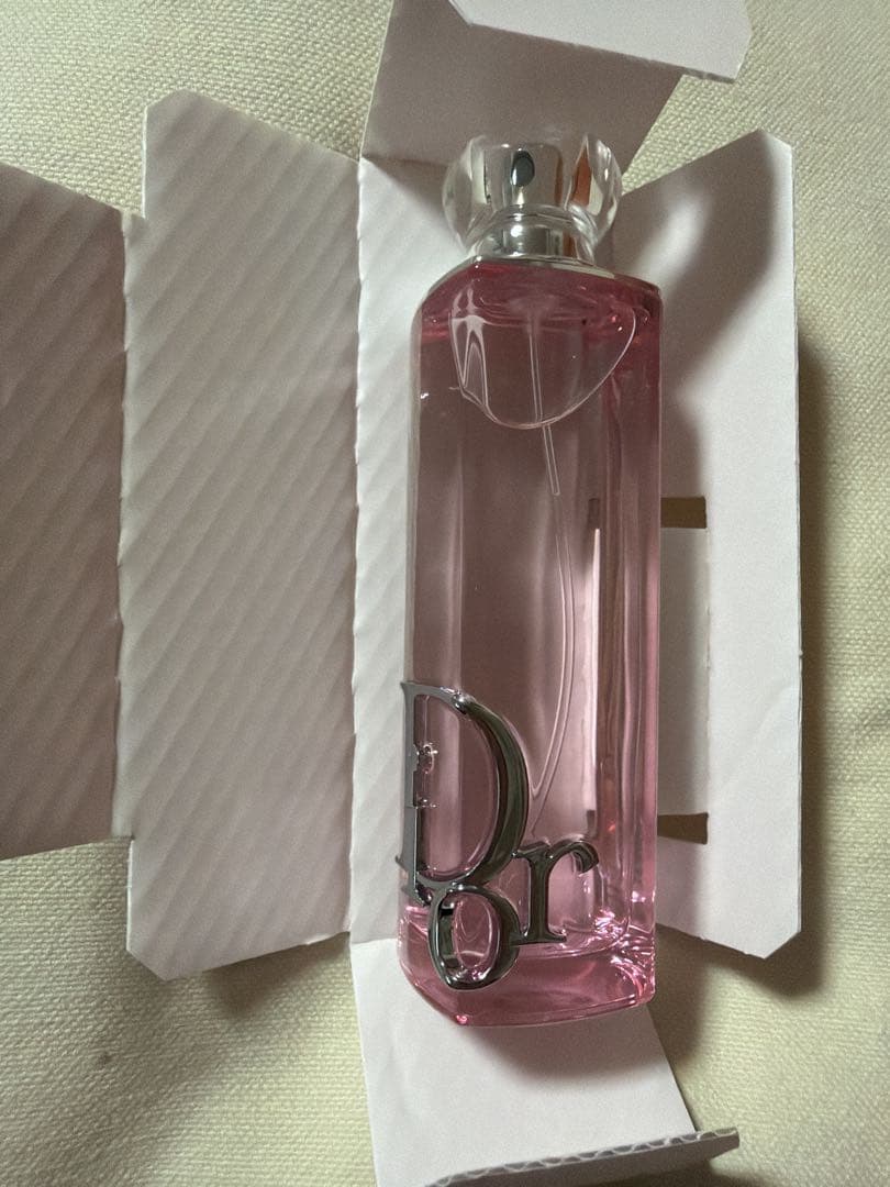 ディオール　アディクトロージーグロウ（オードゥパルファン）50ml