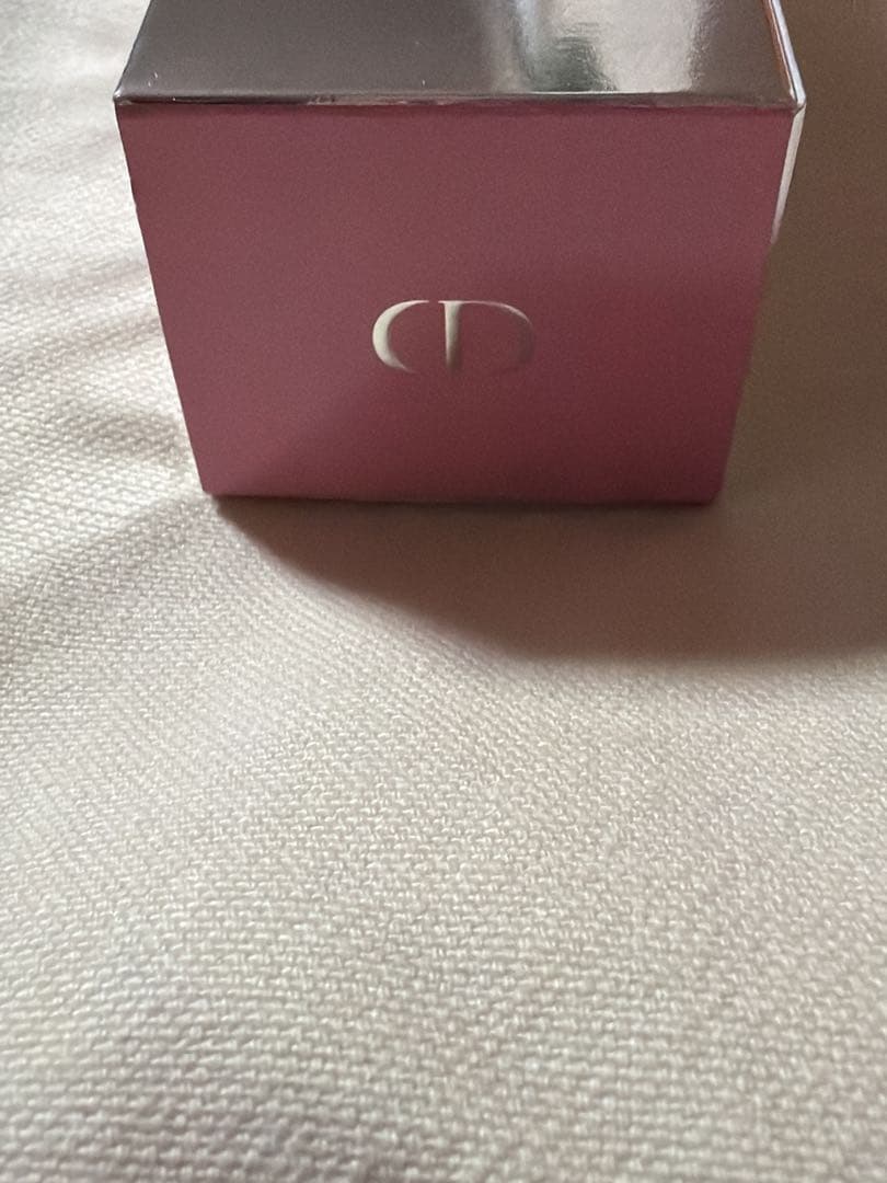 ディオール　アディクトロージーグロウ（オードゥパルファン）50ml