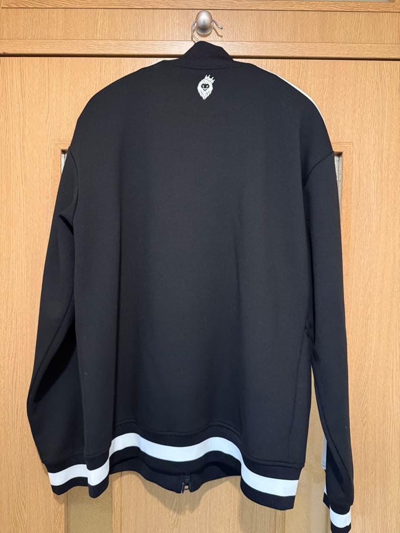 V12 V122021-JK10 ブラックジャケット