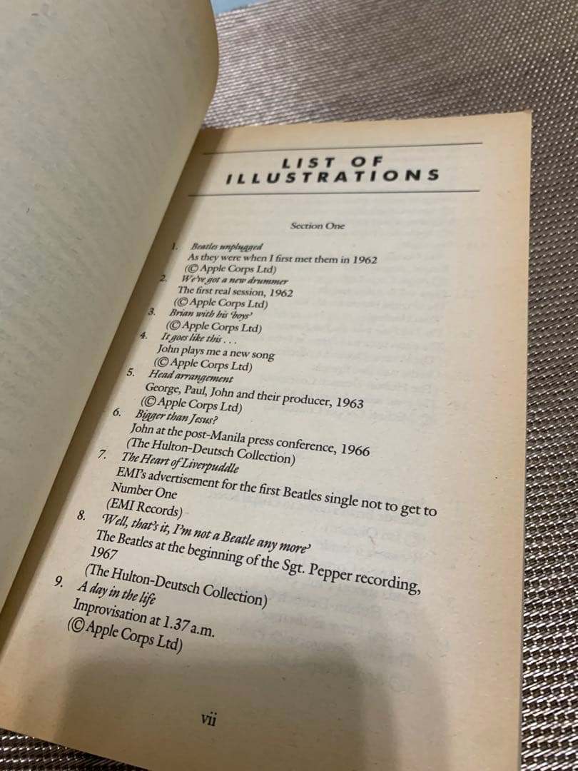 洋書 SUMMER OF LOVE: THE MAKING OF SGT PEPPER