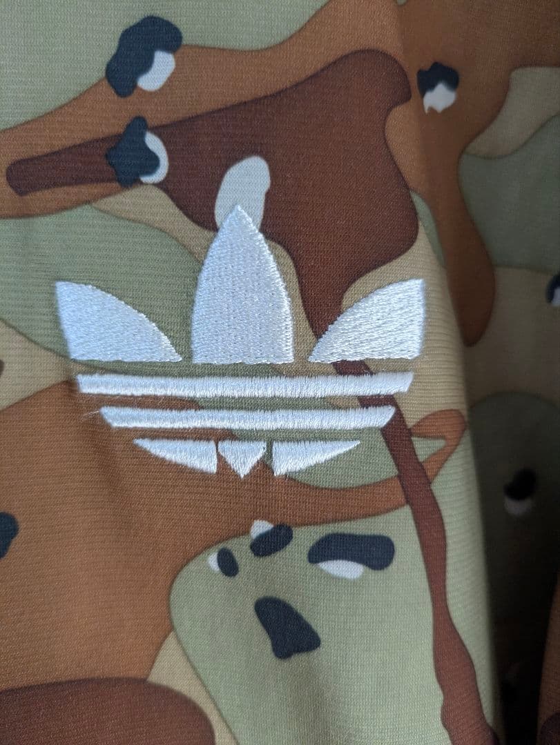 adidas カモフラージュ ジャージ トラックジャケット　Ｌ