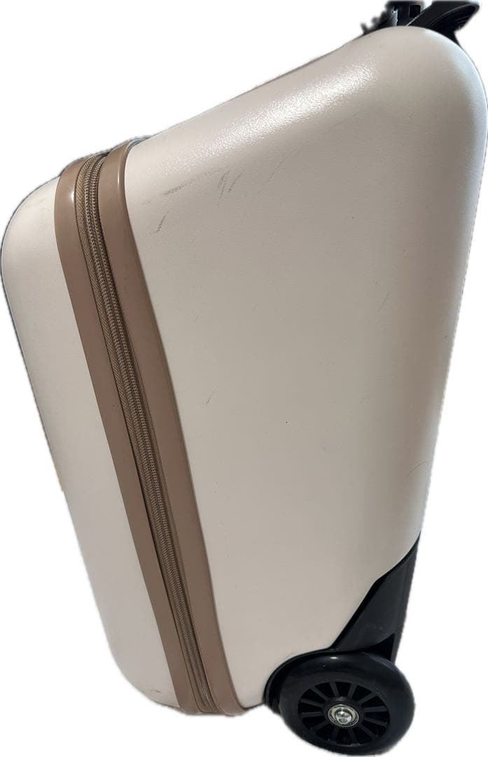 乗れるキャリーケース